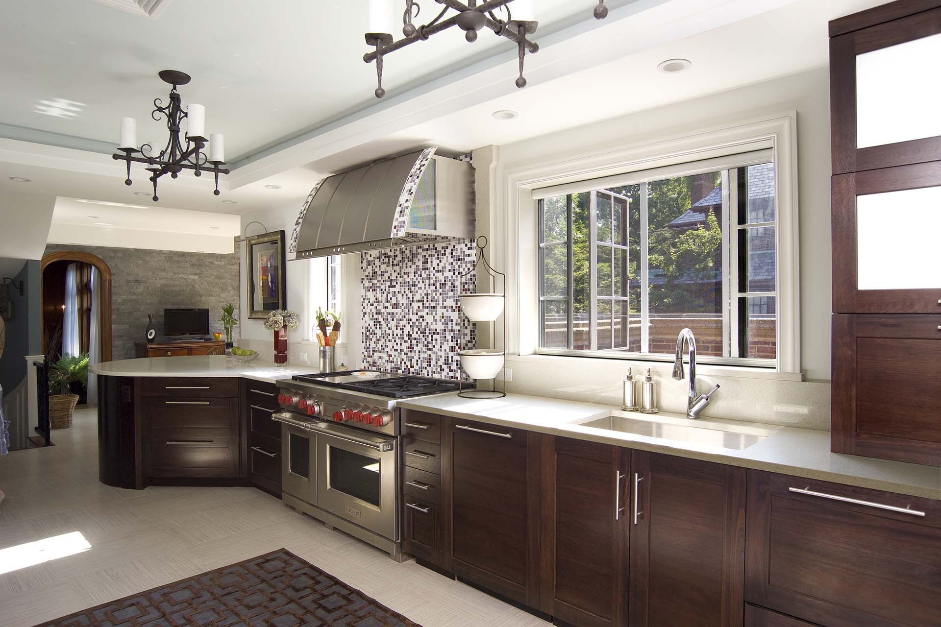 Open up your kitchen windows and let in fresh air with Phantom window screens 